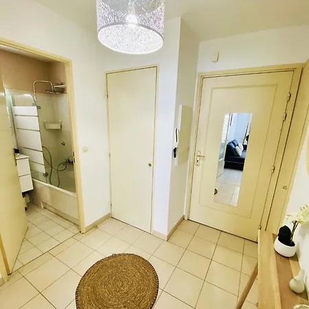 Square Apartment Juan-les-Pins