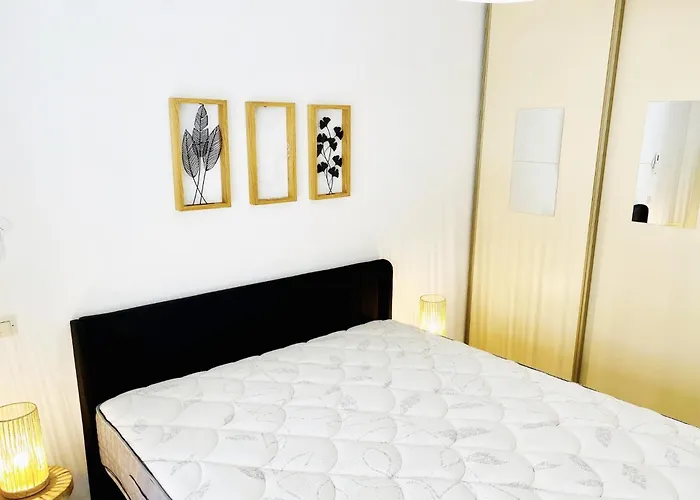 Apartment Square Juan-les-Pins